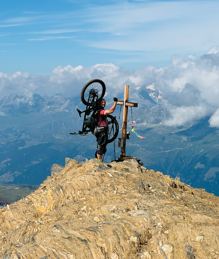 Jochen Weschta beim Bikebergsteigen